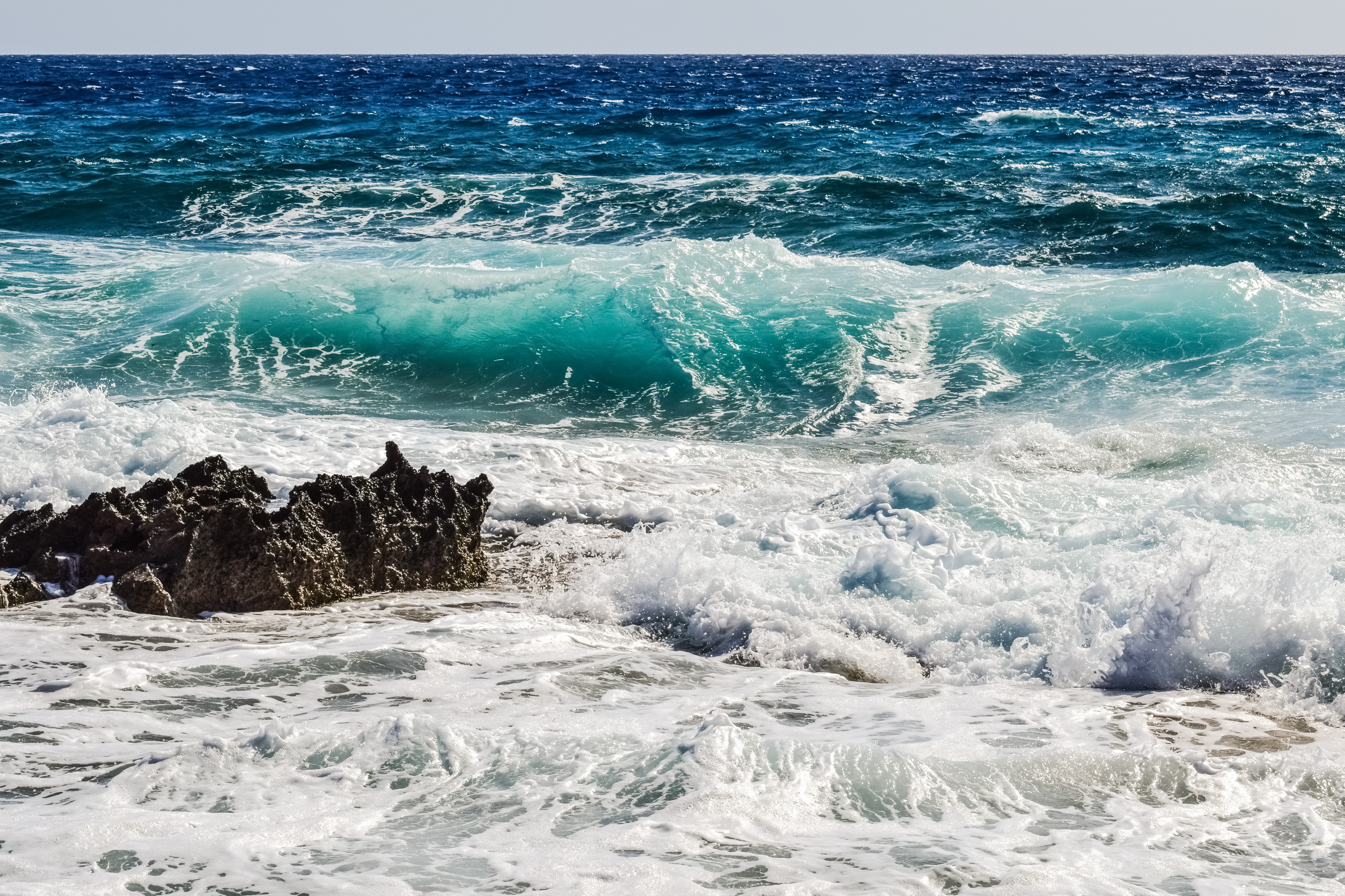 免费照片汹涌澎湃的海洋墙纸
