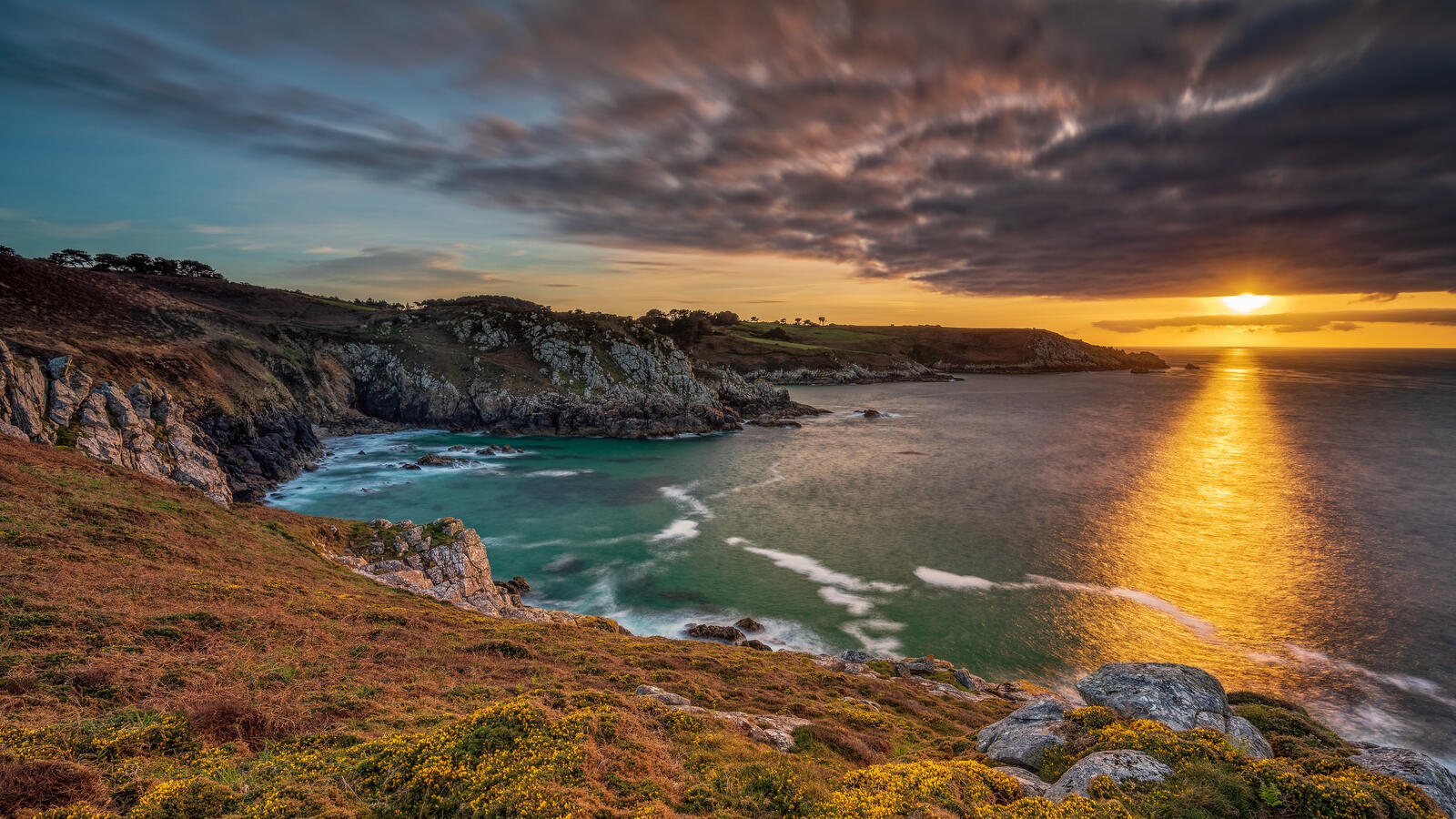 Free photo Sunset on the French coast