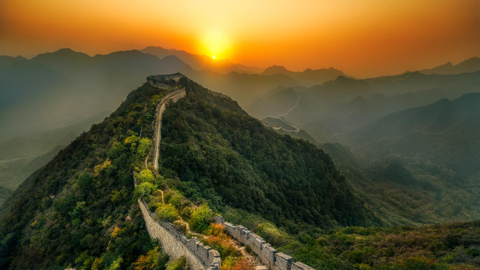 Бесплатное фото Китайская стена на закате