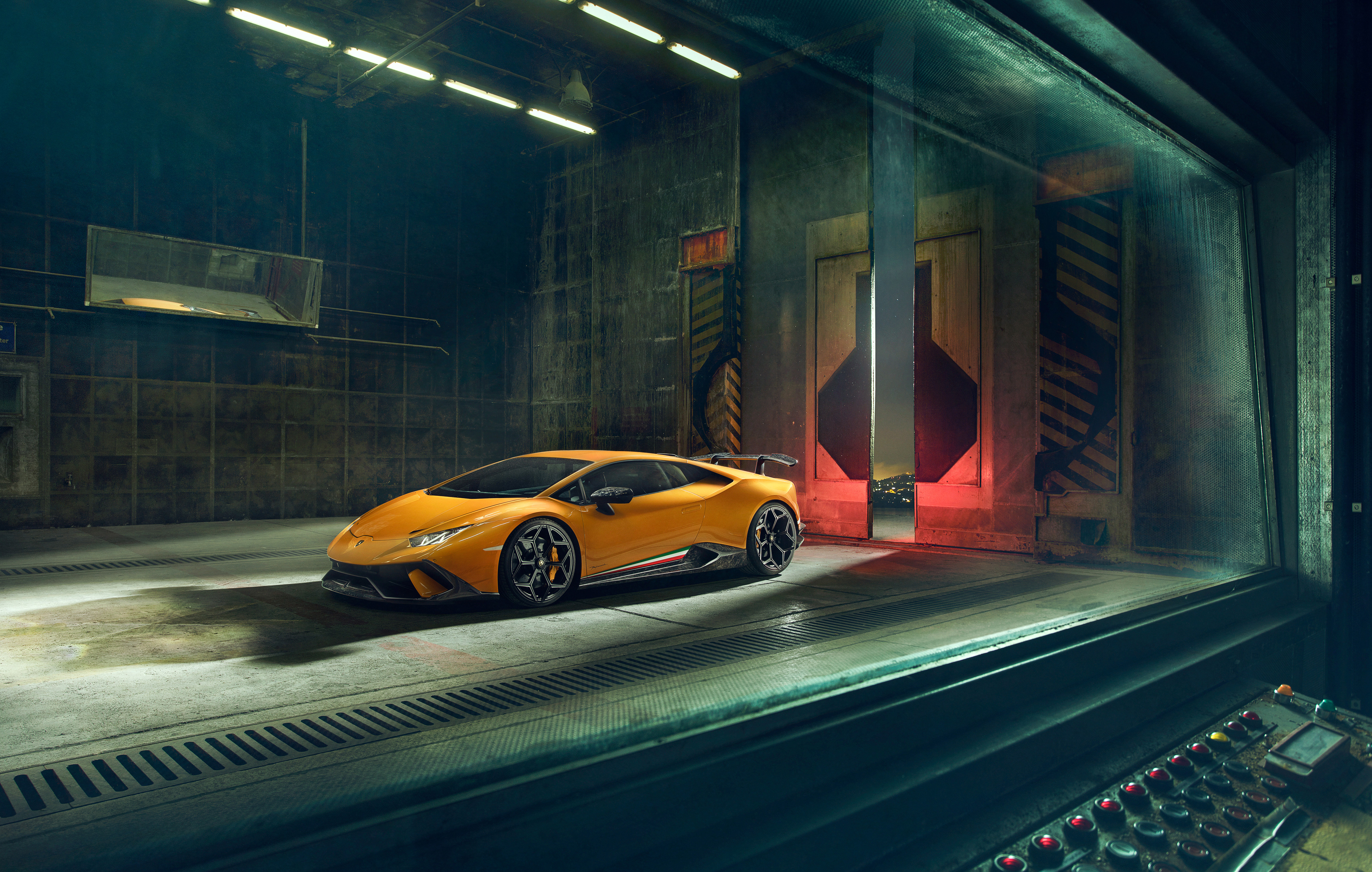 Фото бесплатно Lamborghini Huracan Performante, желтый, подземка