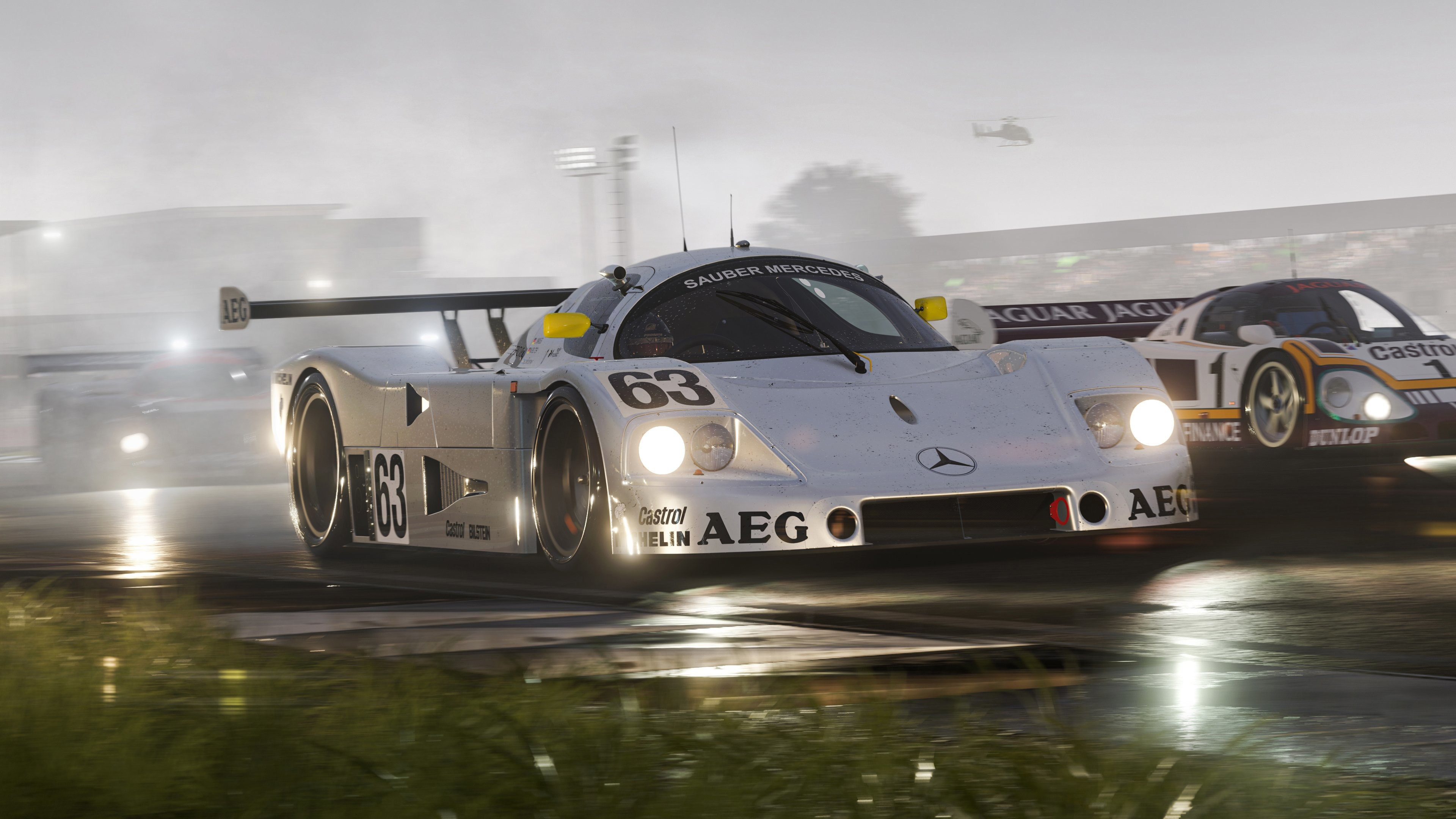 免费照片雨中的Forza赛车运动