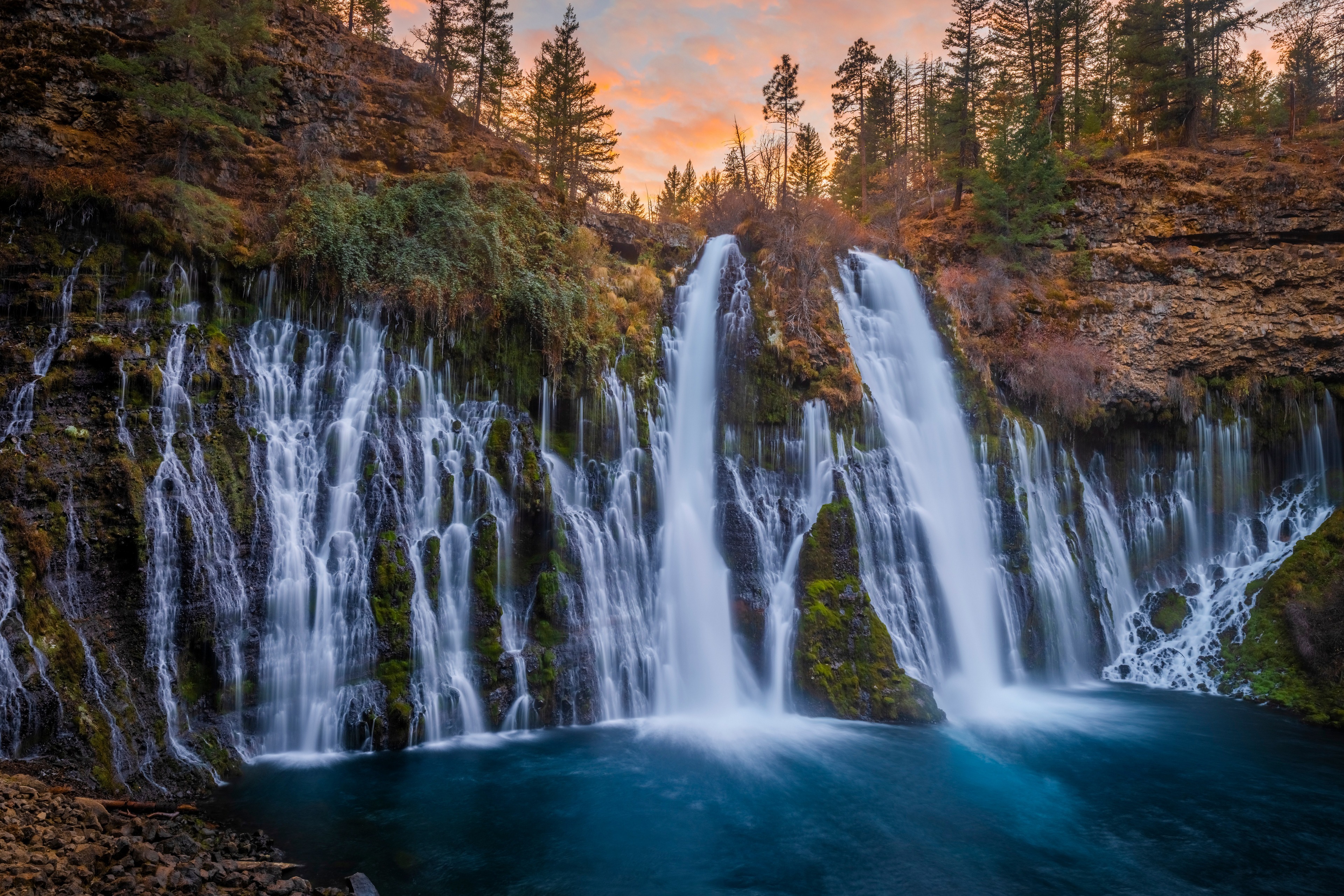 免费照片加州的一个美丽的瀑布