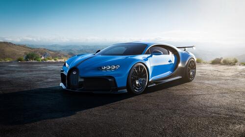 Синяя Bugatti Chiron