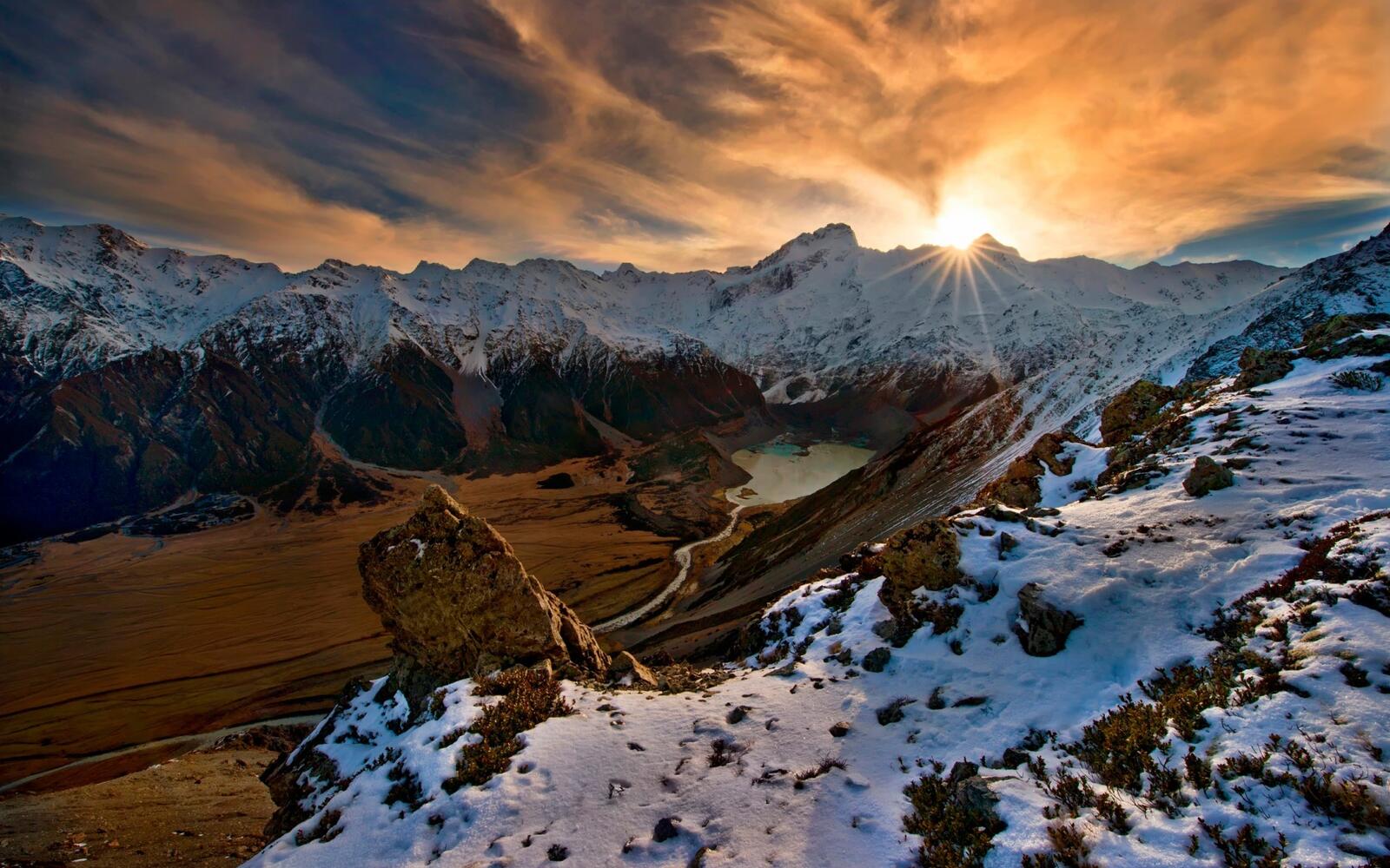 Бесплатное фото Солнечный закат в Альпах
