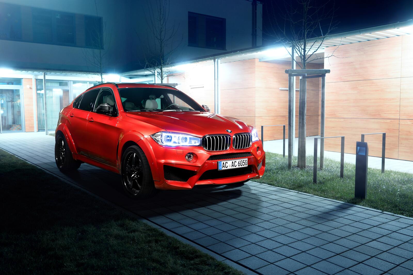 免费照片红色BMW X6的黑星轮辋