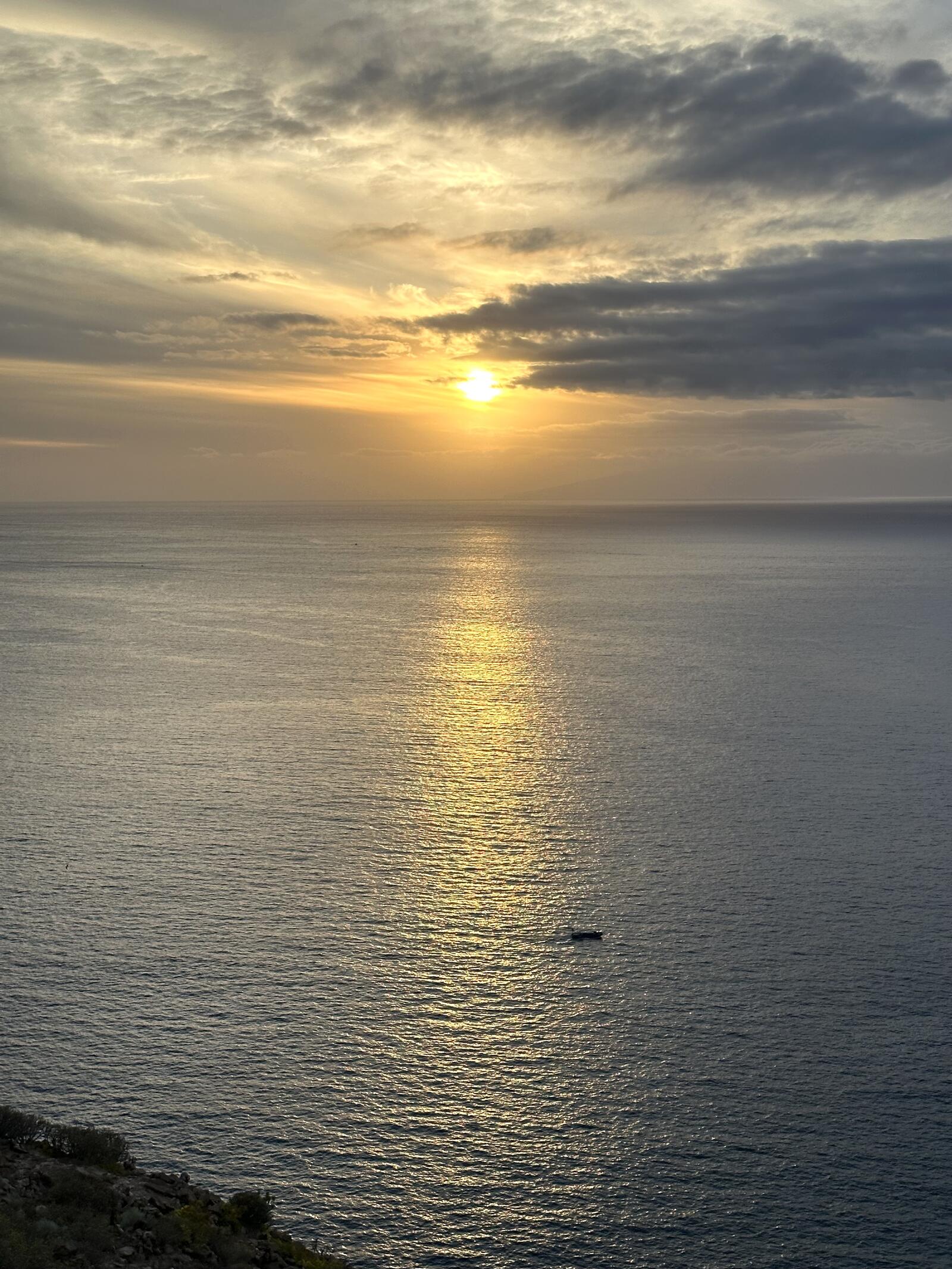 Бесплатное фото Солнечный свет на морской глади