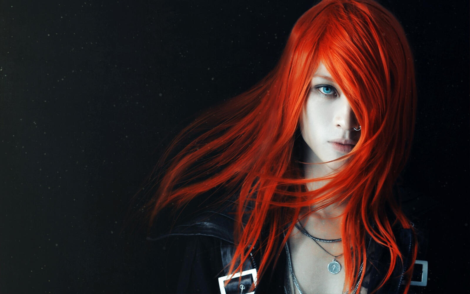 免费照片明亮的橙色头发的女孩效果图