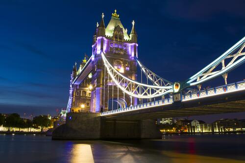 Ночной мост в Лондоне