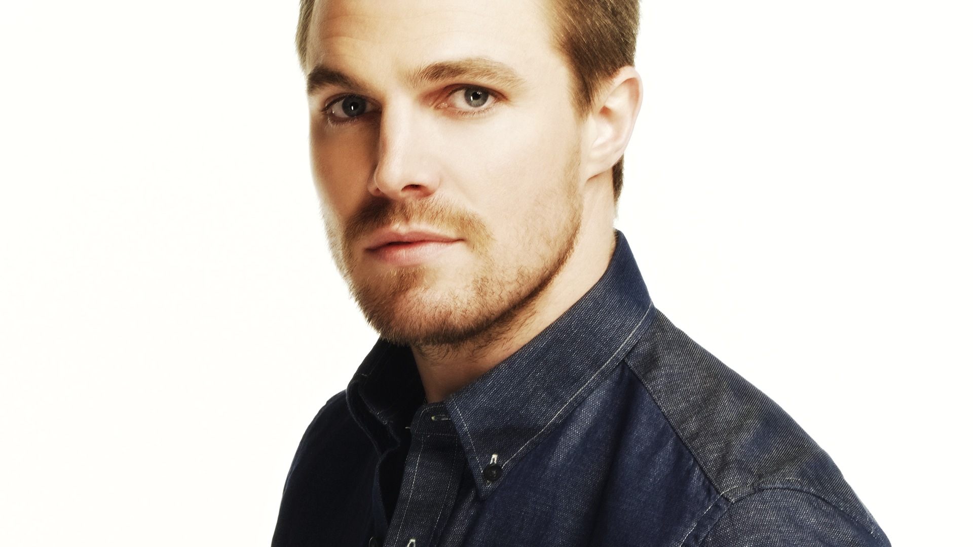 Free photo Portrait of Stephen Amell