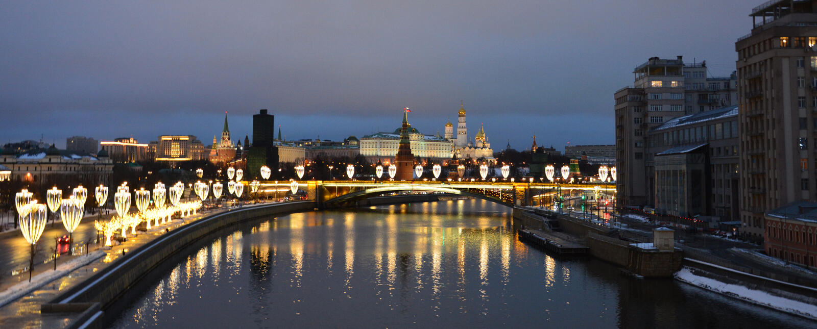 Wallpapers Moscow kremlin river on the desktop