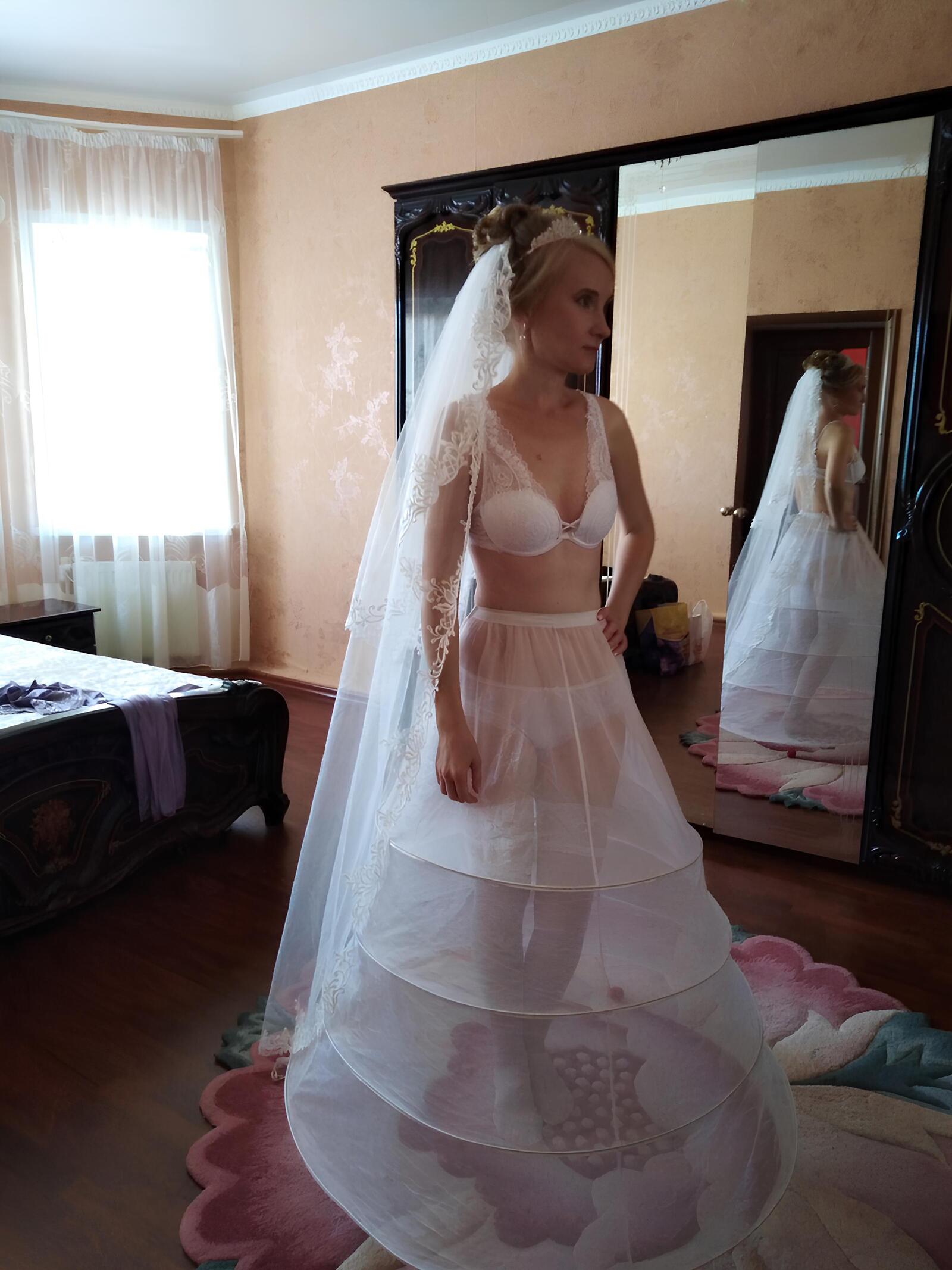 Бесплатное фото Невеста в нижнем белье