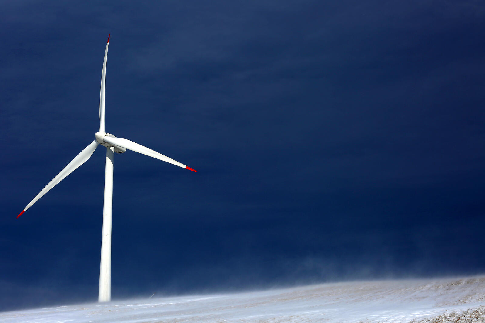 Free photo Wind turbines generating electricity
