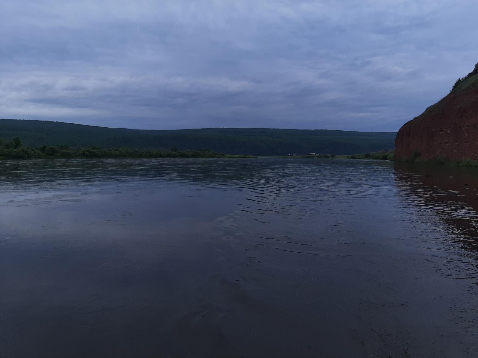 Закат на берегу реки Лена