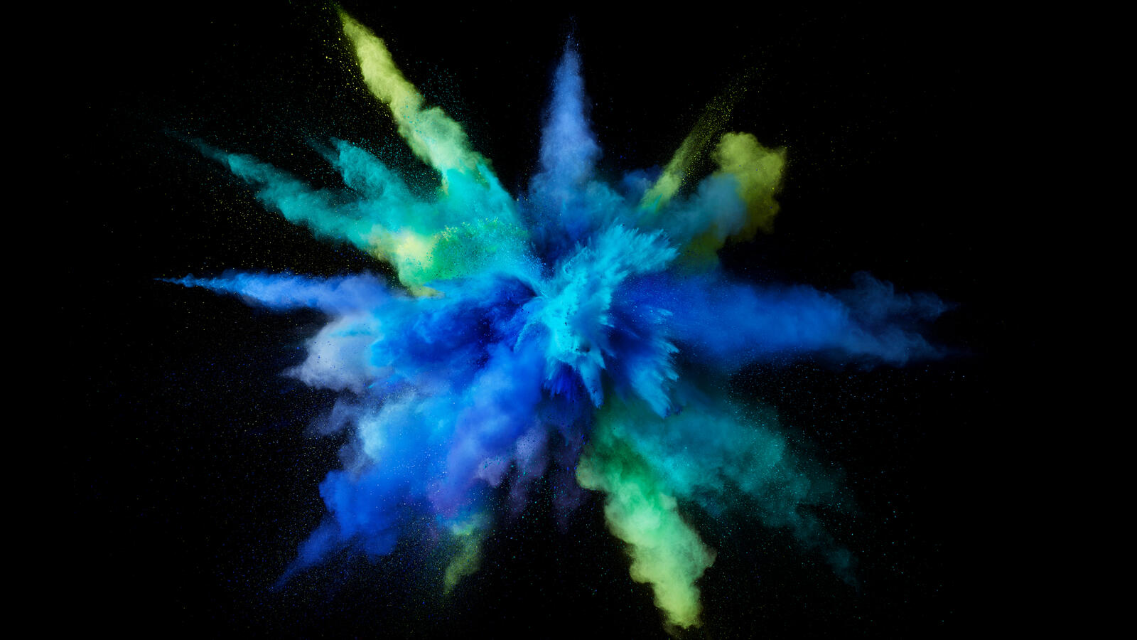 Free photo Exploding colored powder