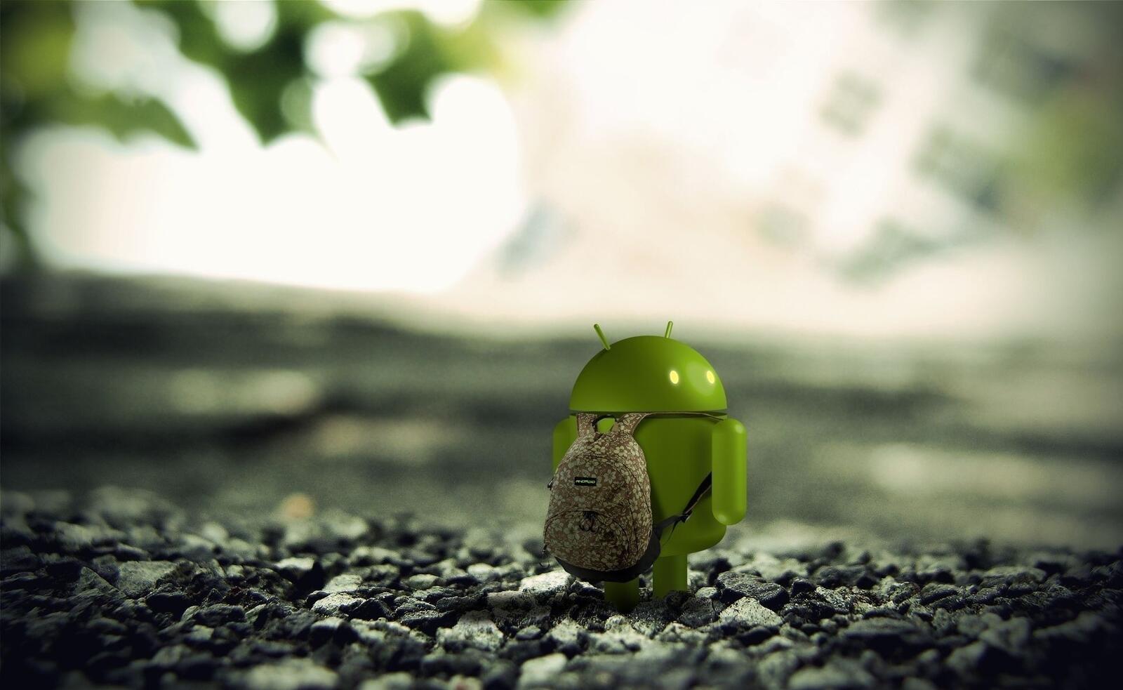 Free photo Robot android with a backpack