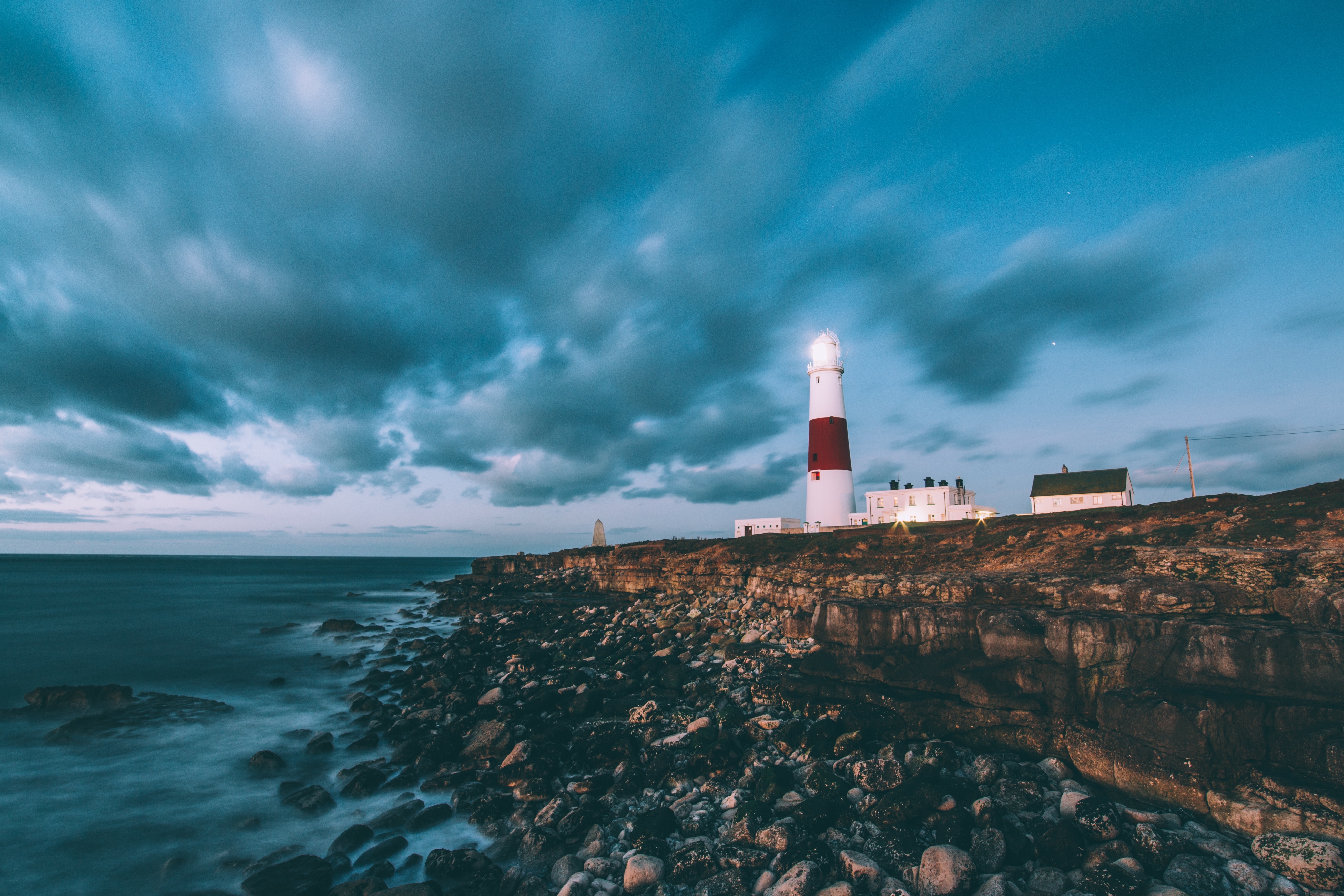Free photo Lighthouse in cloudy weather