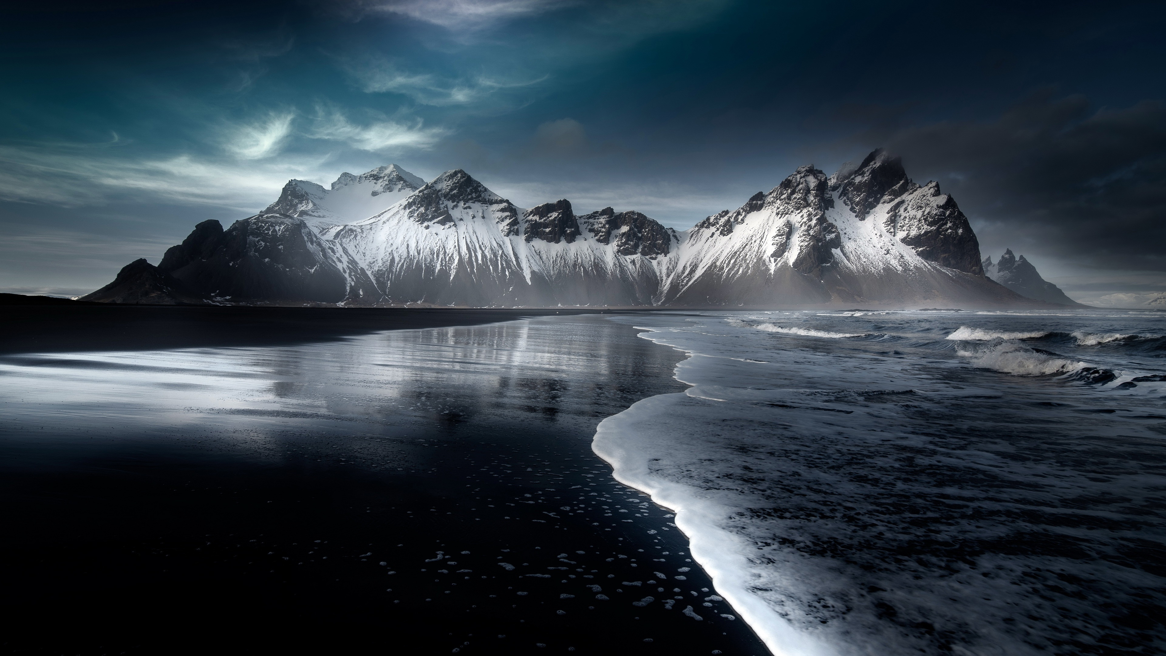 A beautiful night by the sea in Iceland Vestrahorn