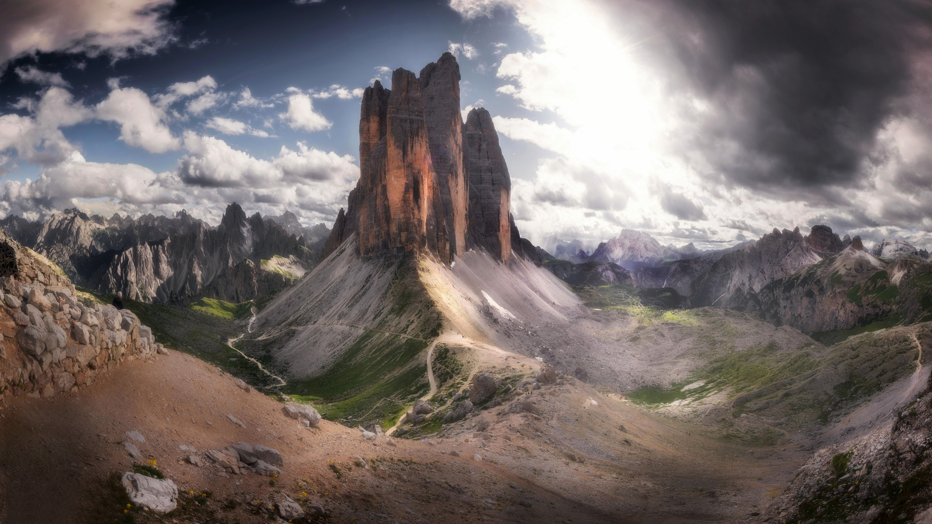 Бесплатное фото Потрясающие горные пейзажи Италии