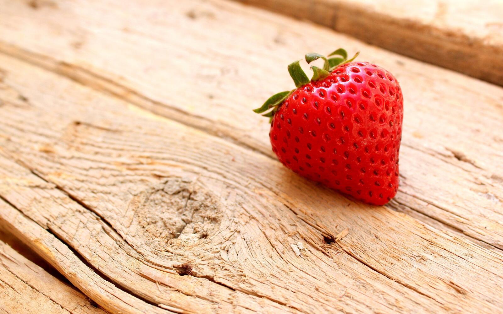 Free photo Ripe strawberries close-up