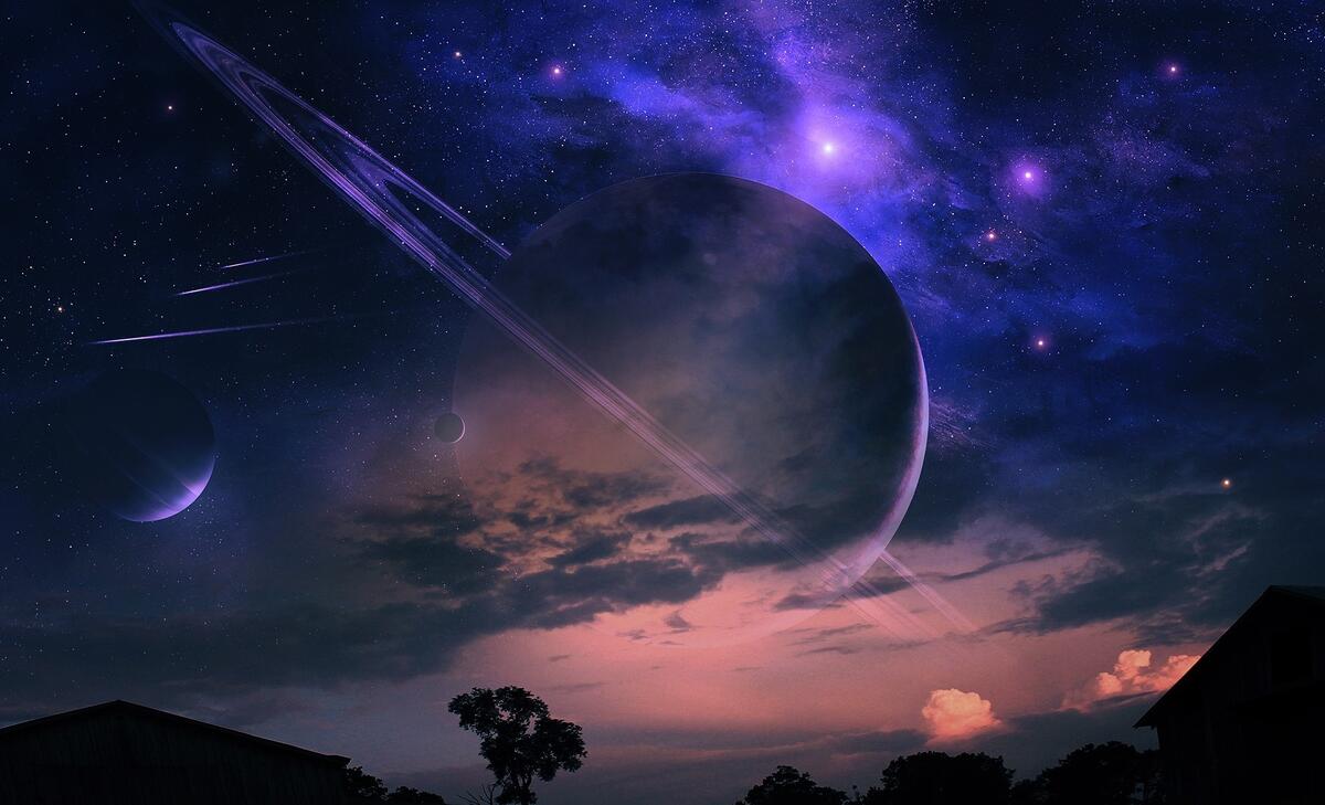 Большая планета на ночном небе