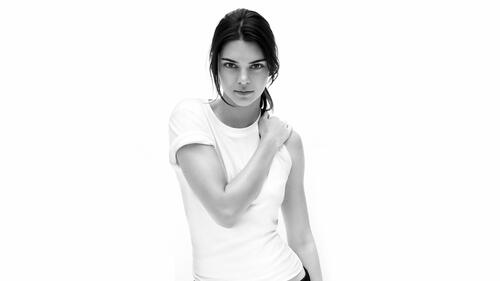 Monochrome photo of Kendall Jenner