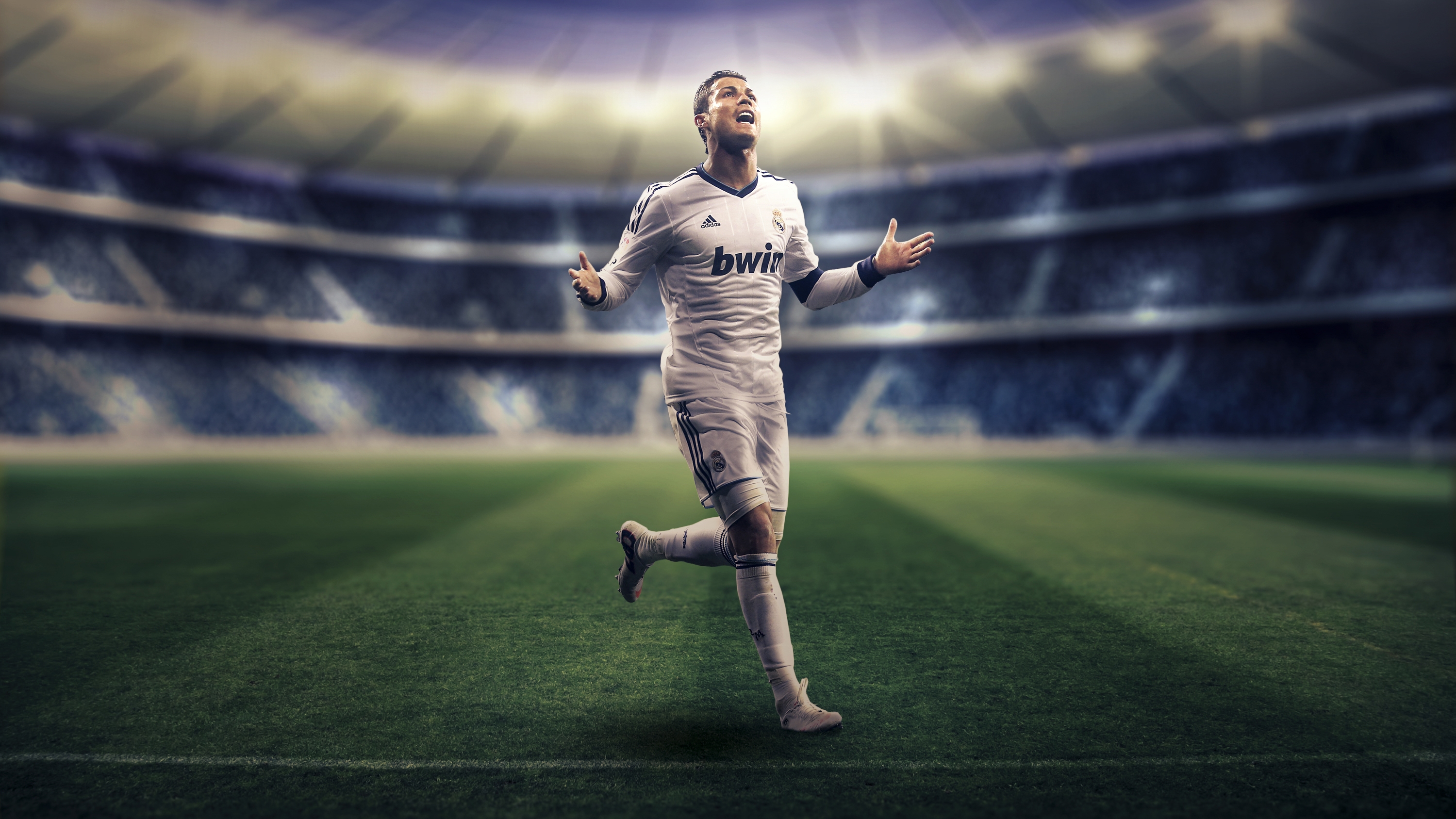 Free photo Cristiano Ronaldo on the soccer field