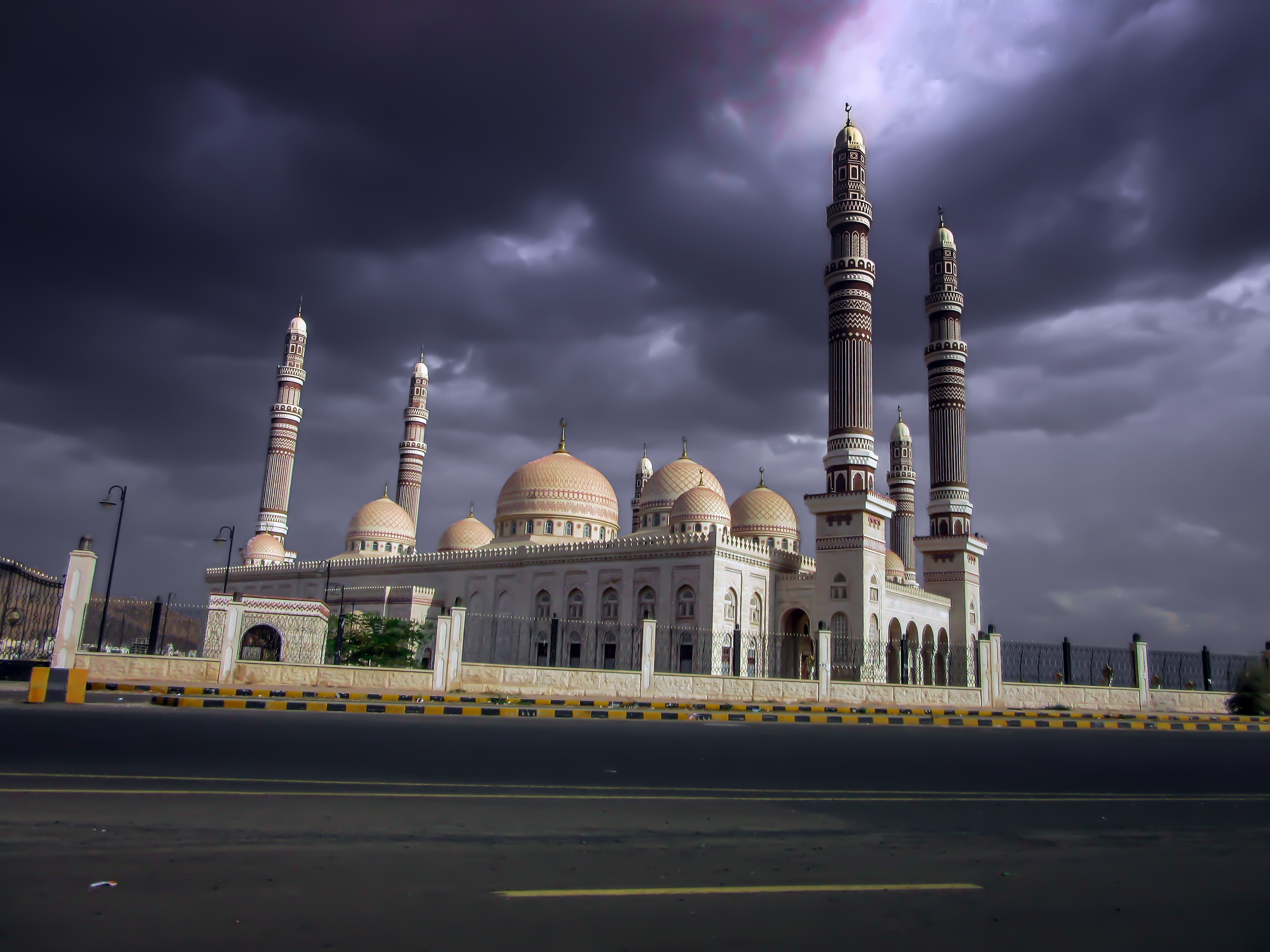 Мечеть салех в Йемен