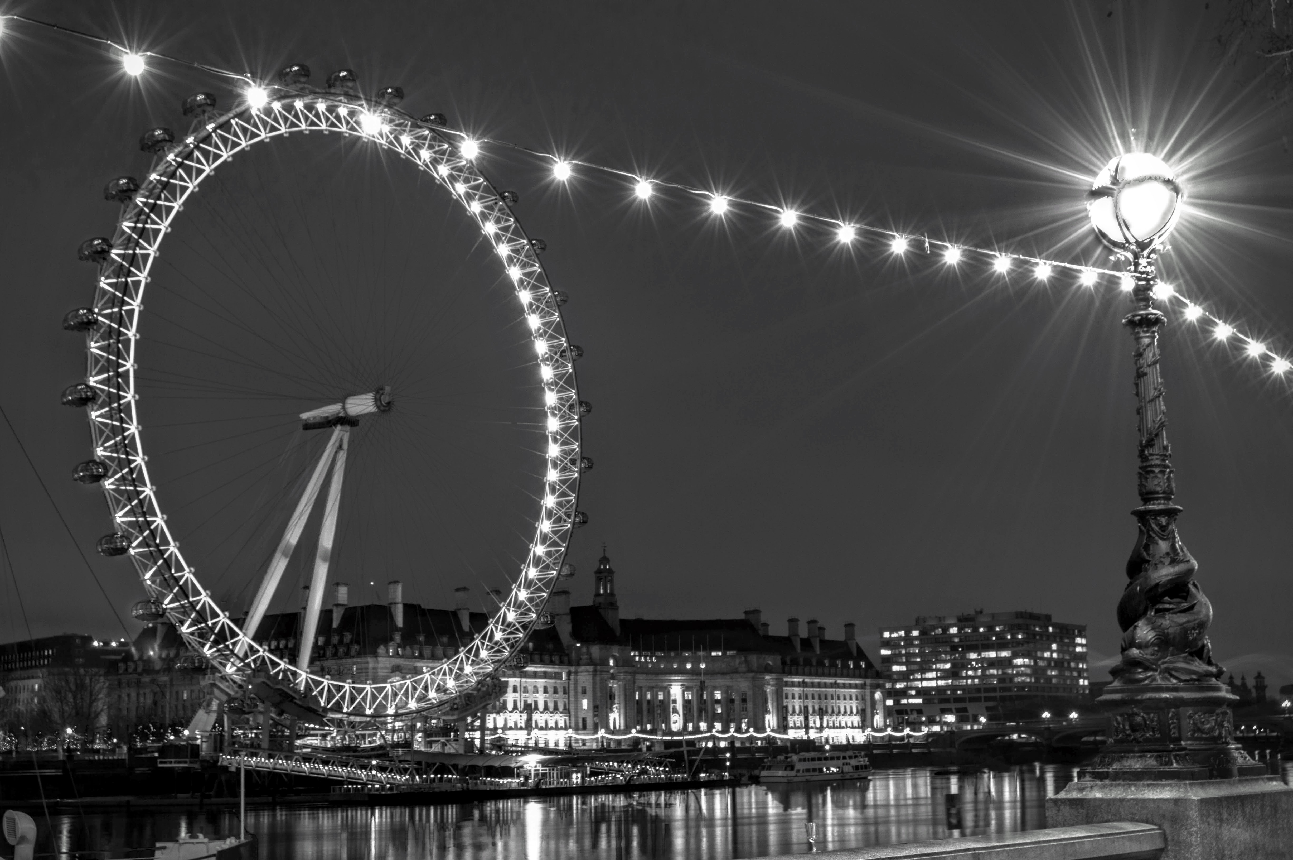 Бесплатное фото Городское колесо обозрения в Лондоне