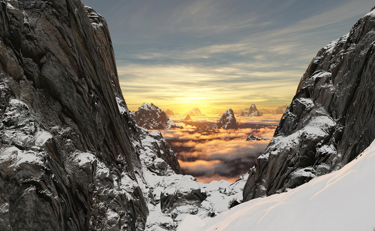 Вершины заснеженных гор на закате