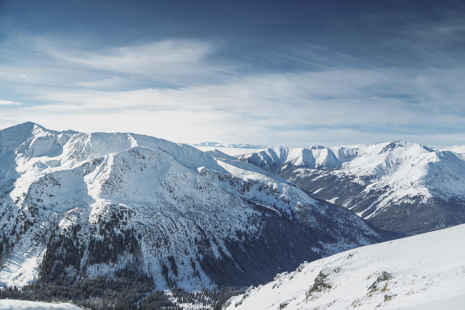 Бесплатное фото Вид на альпийские горы с высоты