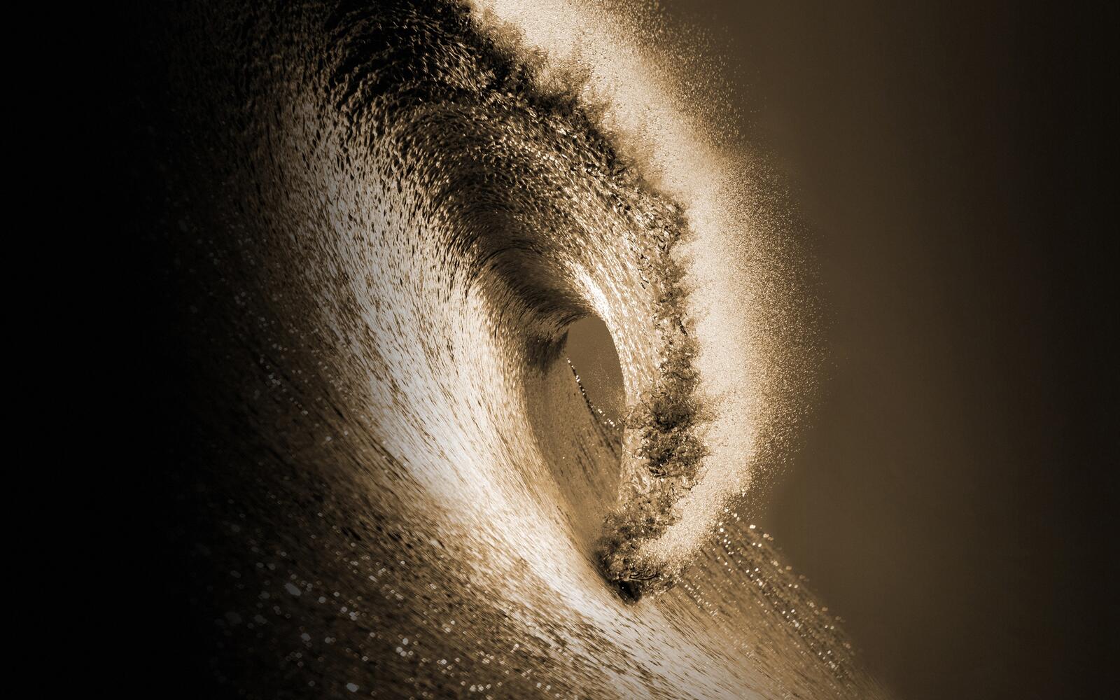 Бесплатное фото Эпичное падение гигантской волны