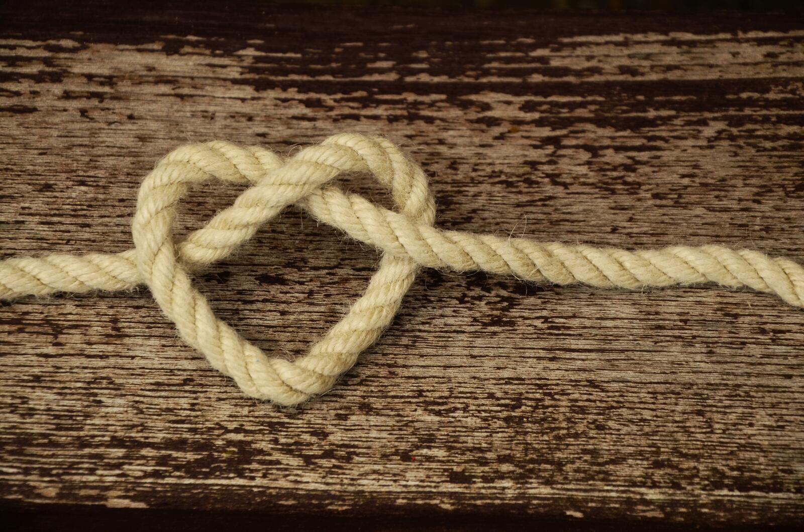 Free photo Heart-shaped rope