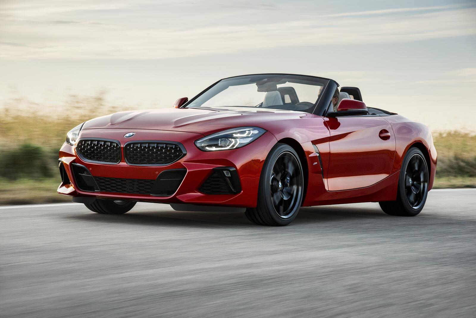 Free photo Red bmw z4 convertible