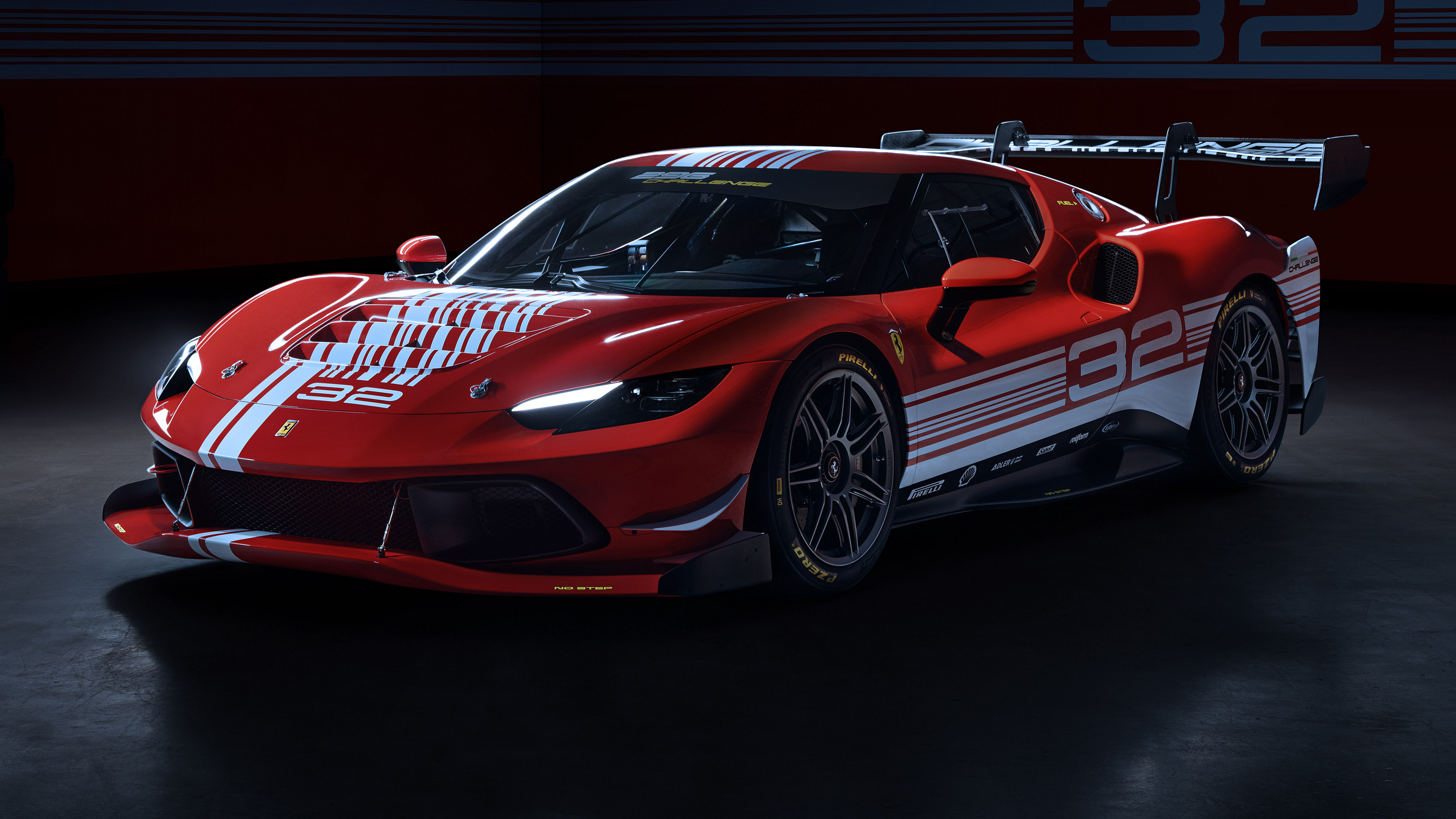 Бесплатное фото Ferrari 296 Challenge - суперкар