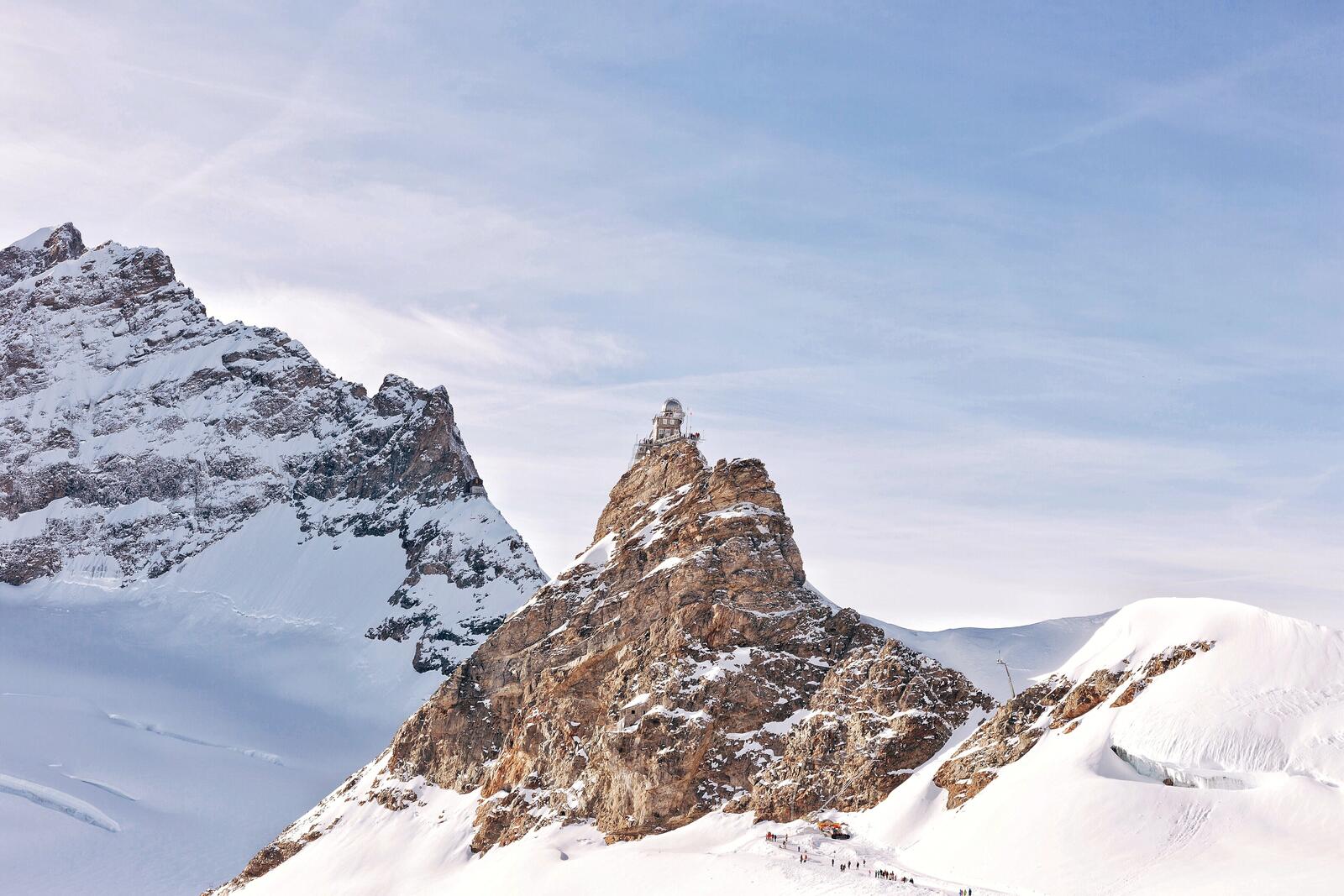 Бесплатное фото Альпийские острые скалы