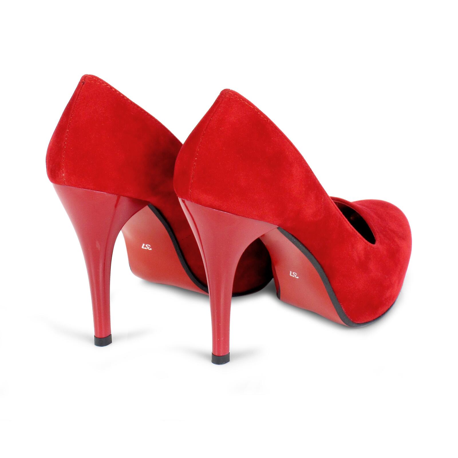 Free photo Red leather heels