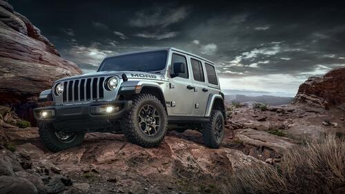 The new Jeep Wrangler goes off-road in the mountains