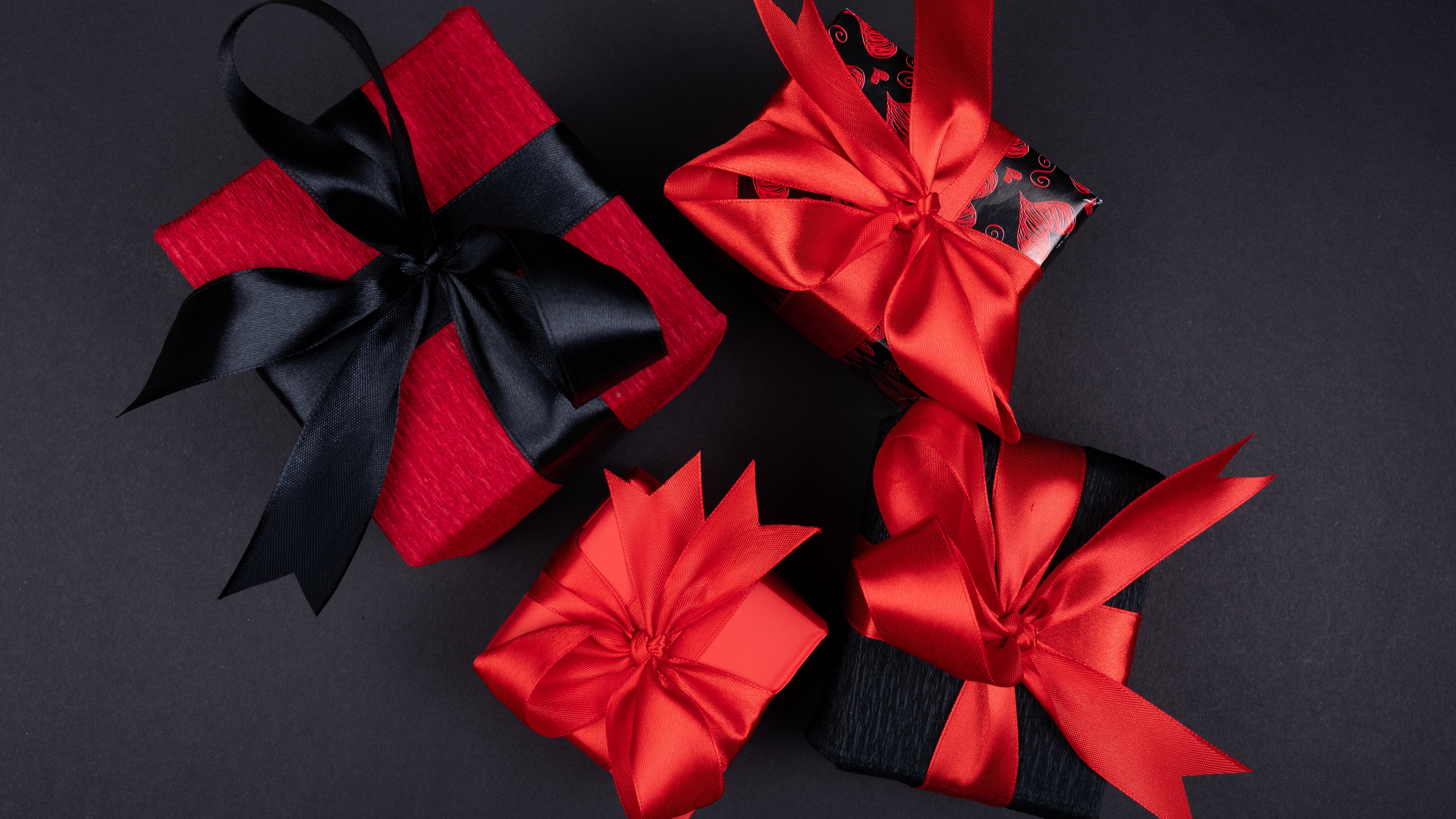 Gift boxes in red and black