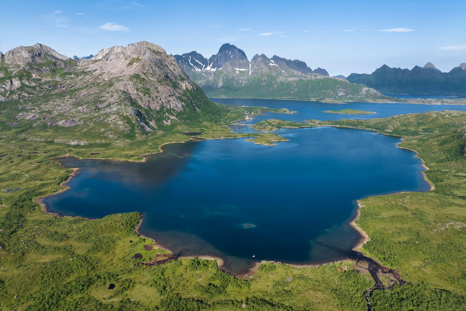 Free photo The Lofoten Islands in Norway as seen from above