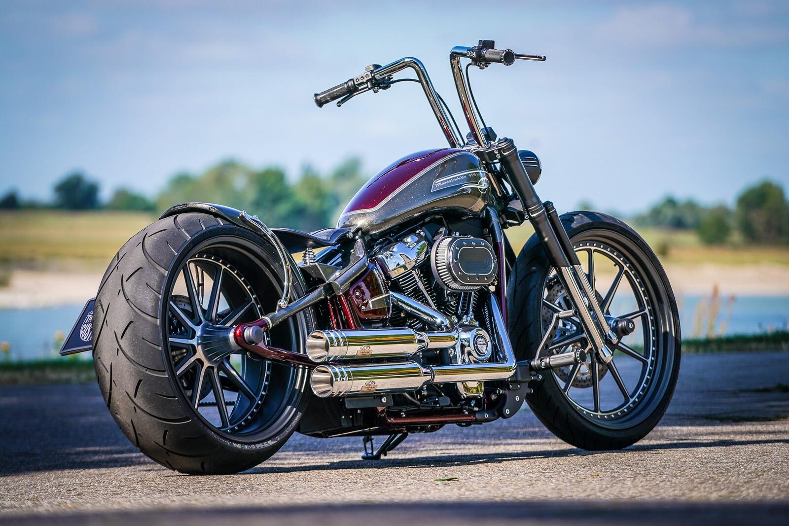 Бесплатное фото Harley-Davidson Breakout