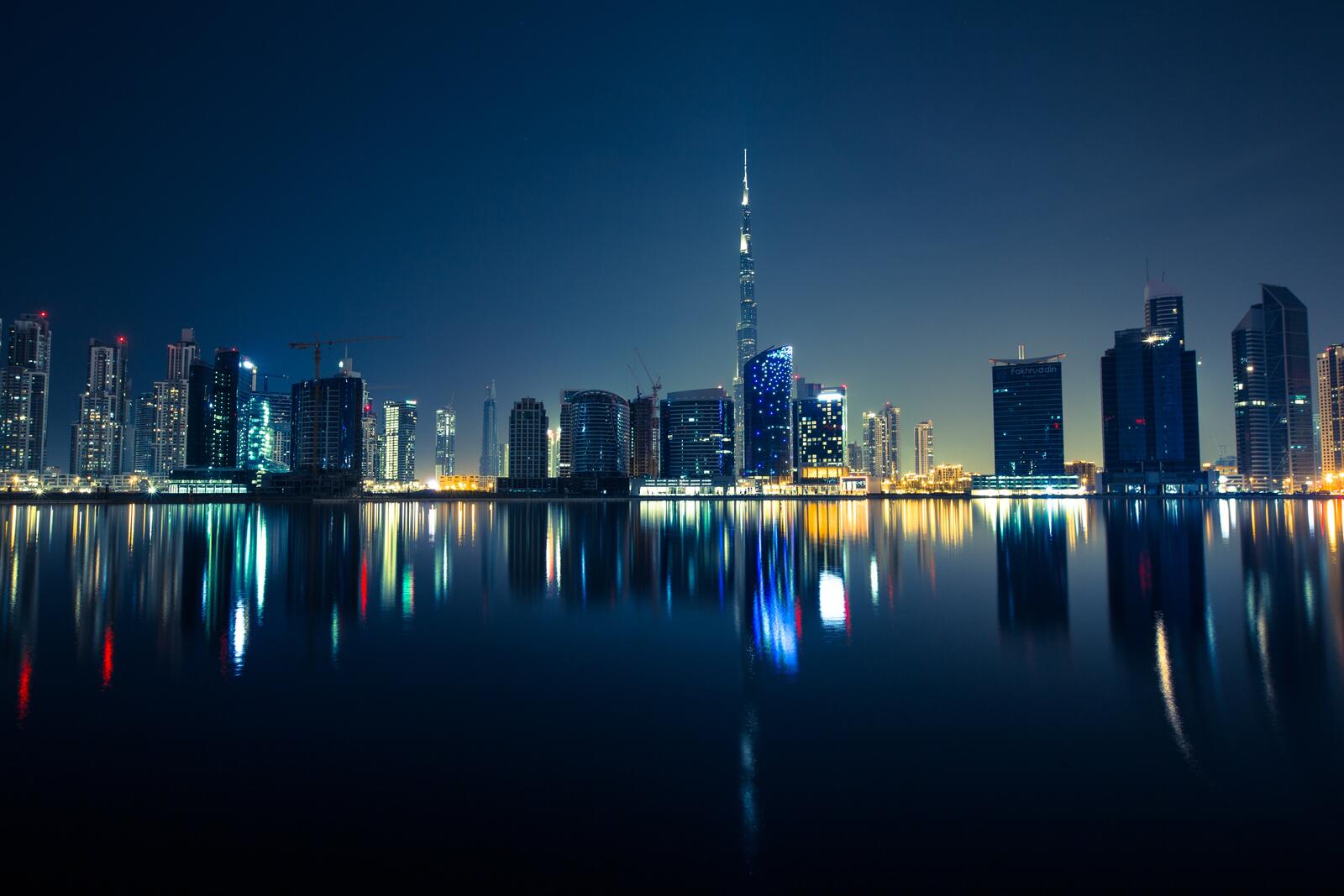 Обои Дубай небоскреб мир на рабочий стол