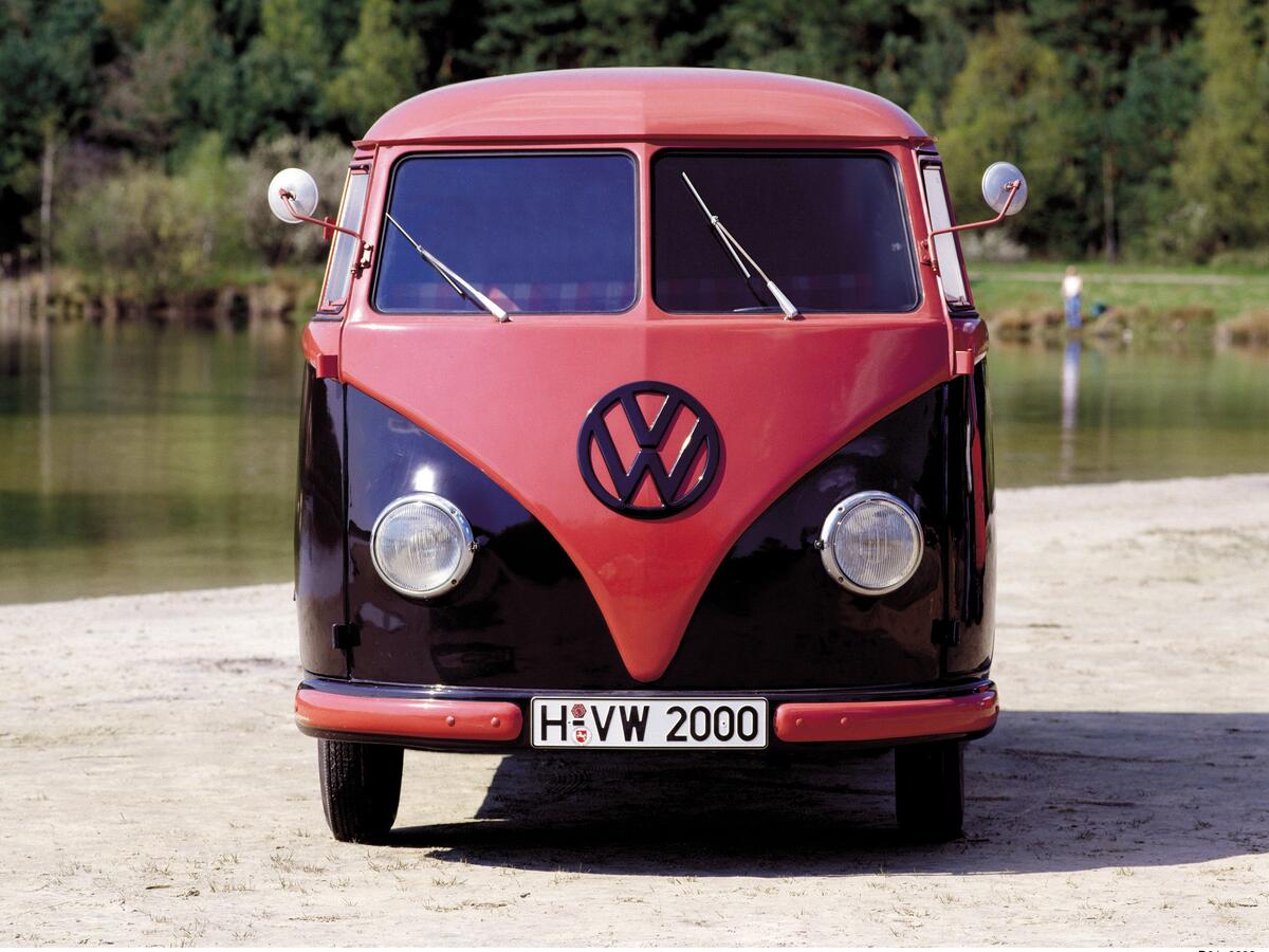 Volkswagen kombi in black and pink