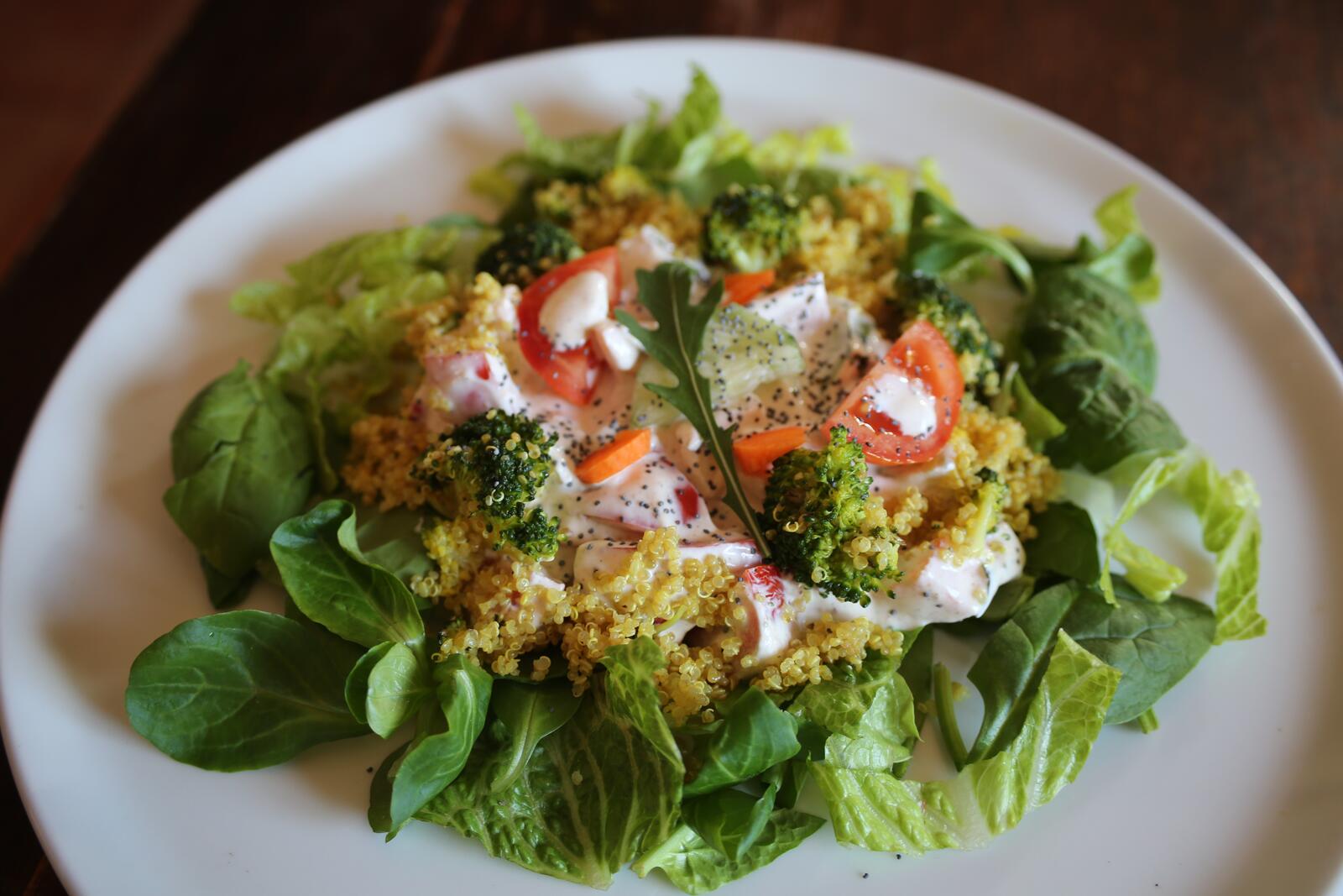 Бесплатное фото Вкусный салат для вегетарианцев