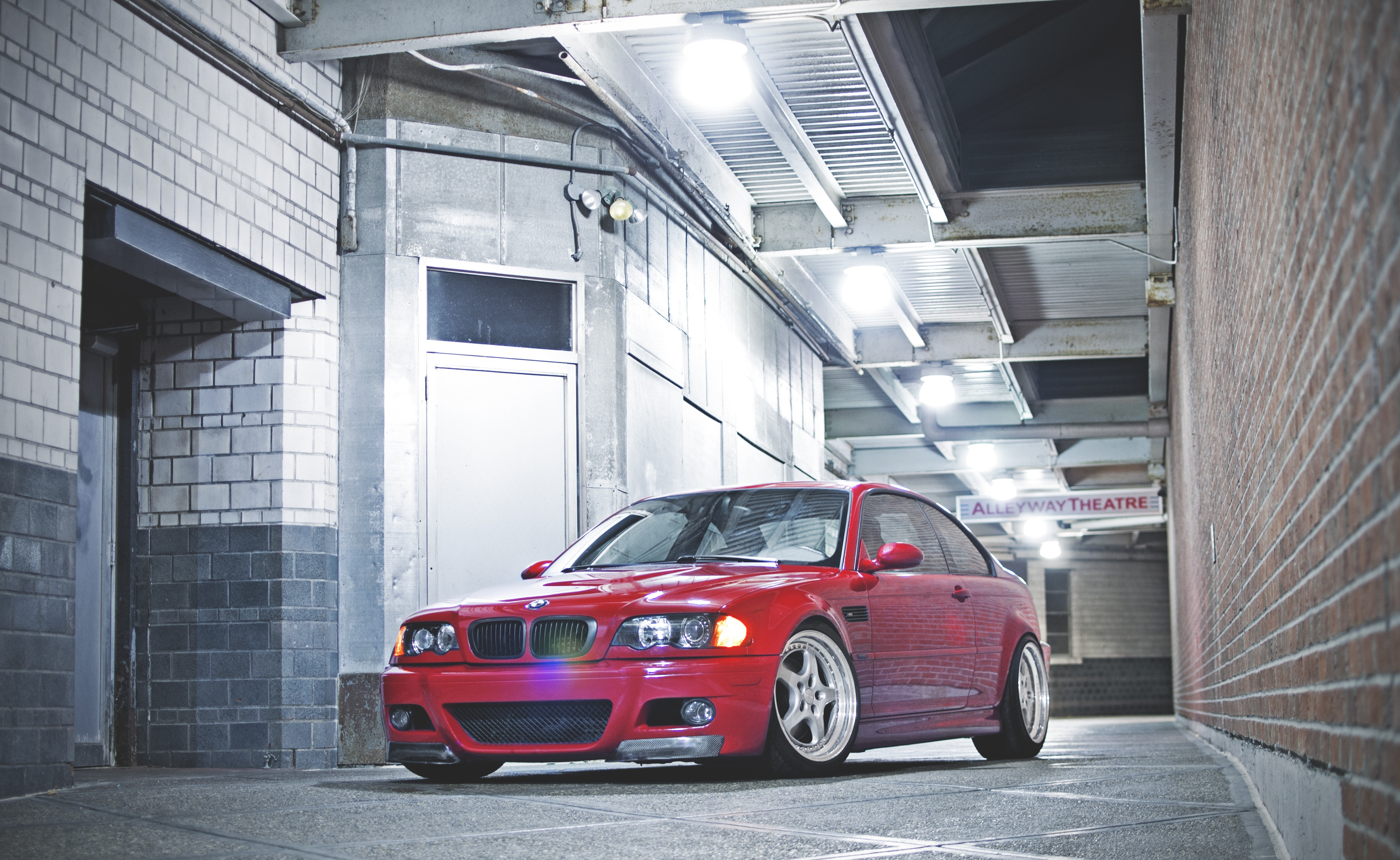 Bmw e46 in red