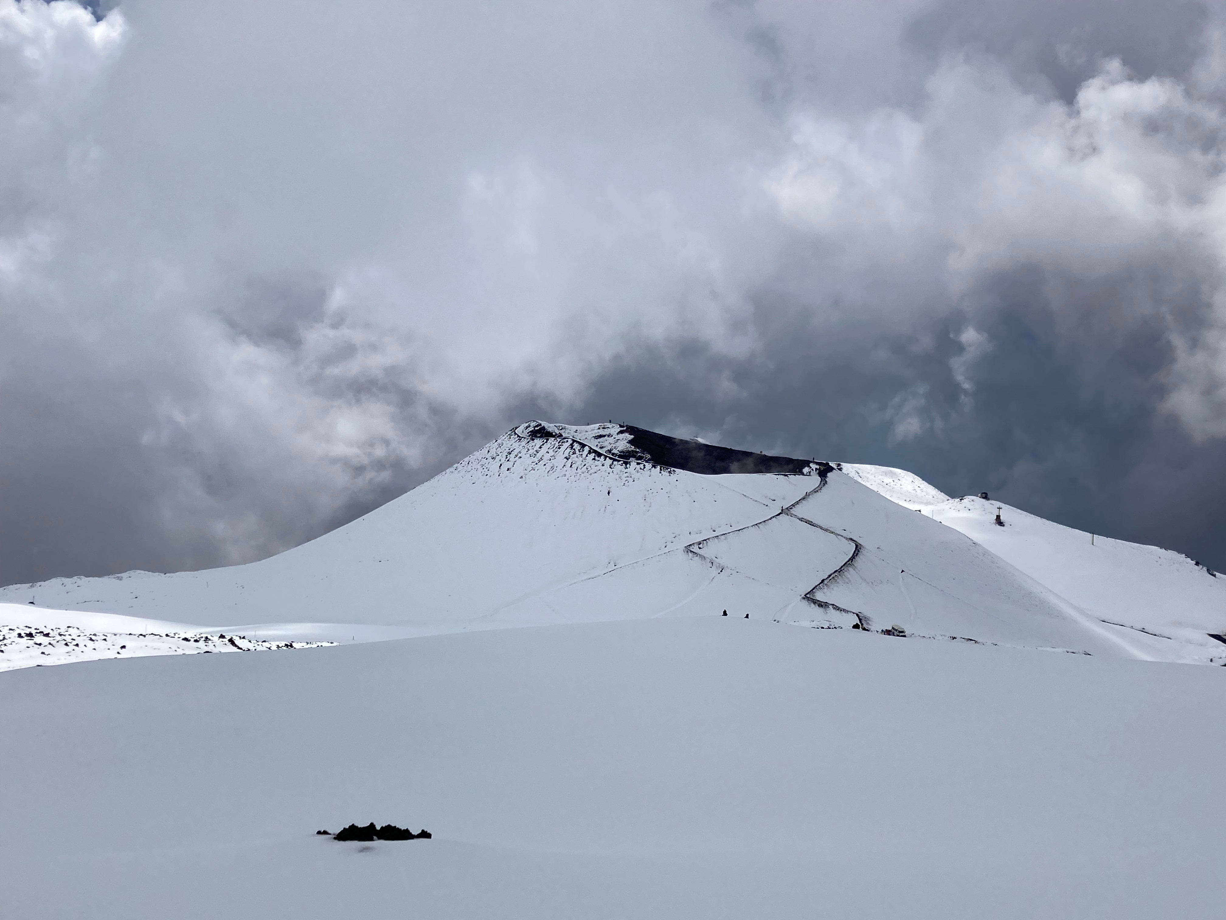Фото бесплатно обои вулкан, снег, зима