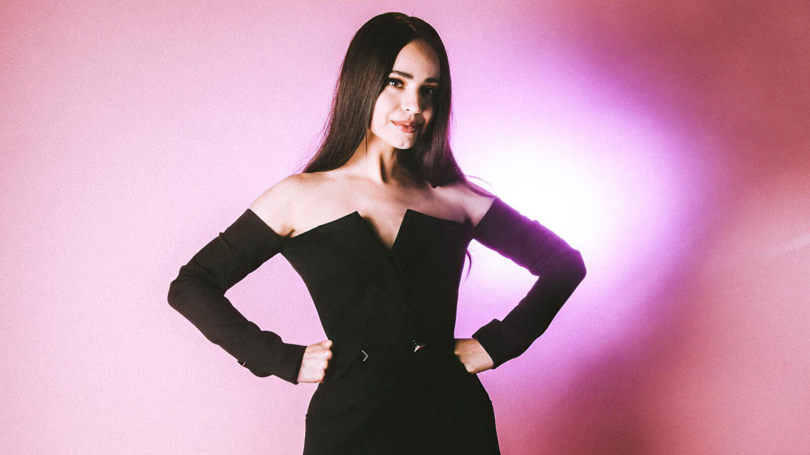 Wallpapers sofia carson grin music on the desktop