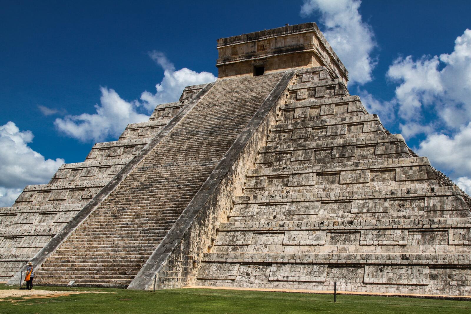 Free photo The ancient Mayan city of Chichen Itza