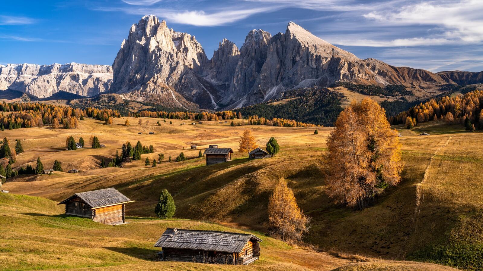 Free photo The Italian Alps in autumn