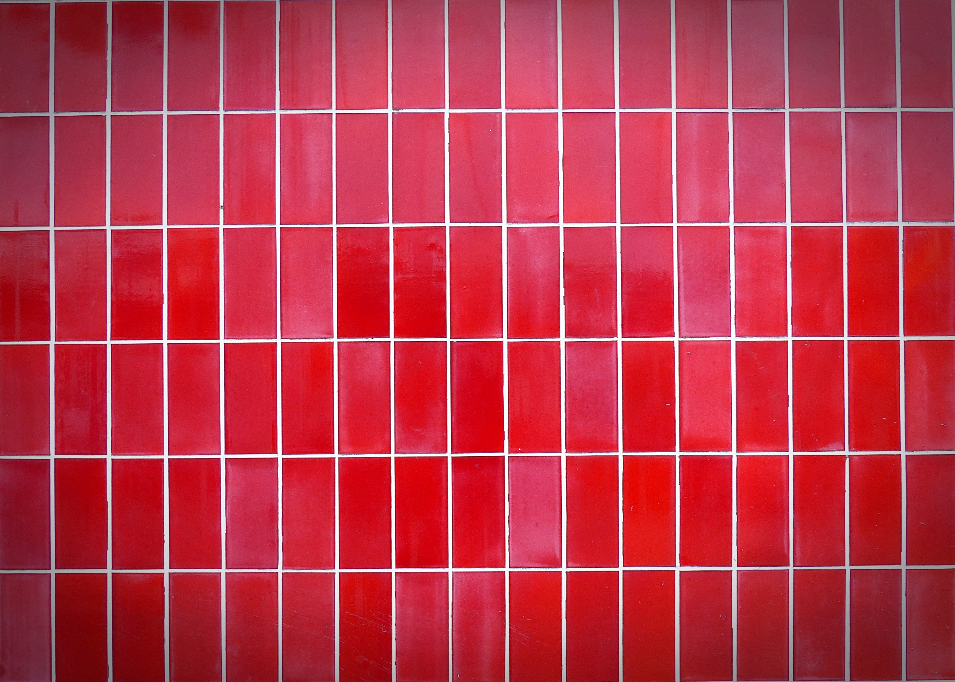 Free photo Pink tiles on the wall