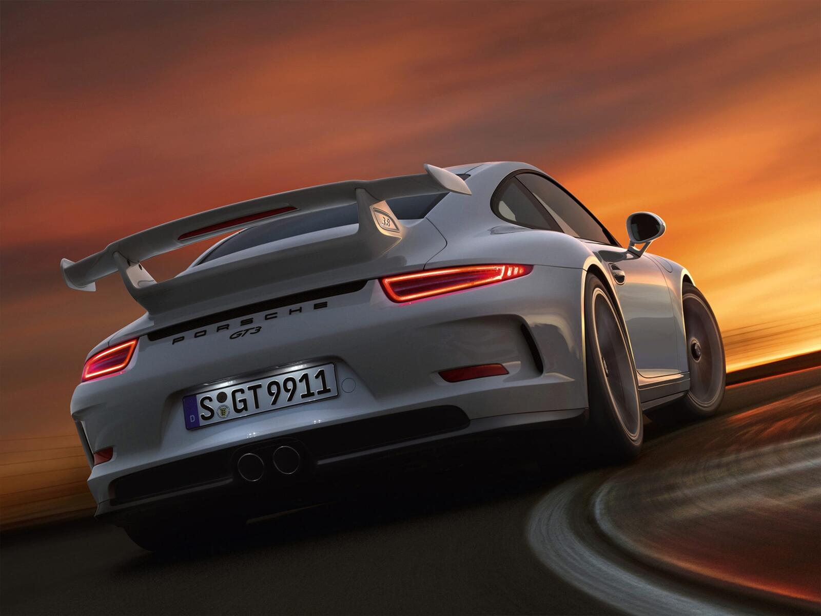 Бесплатное фото Porsche 911 GT3 вид сзади